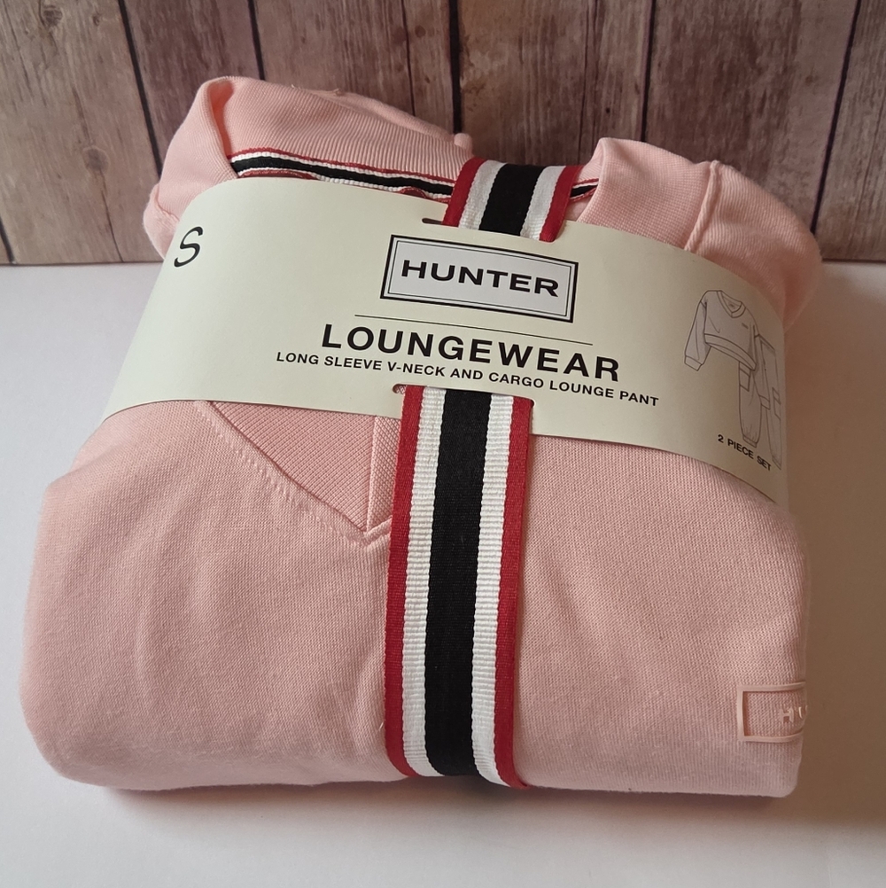 Hunter Pink Loungewear V-Neck & Cargo Lounge Pants Set NIP